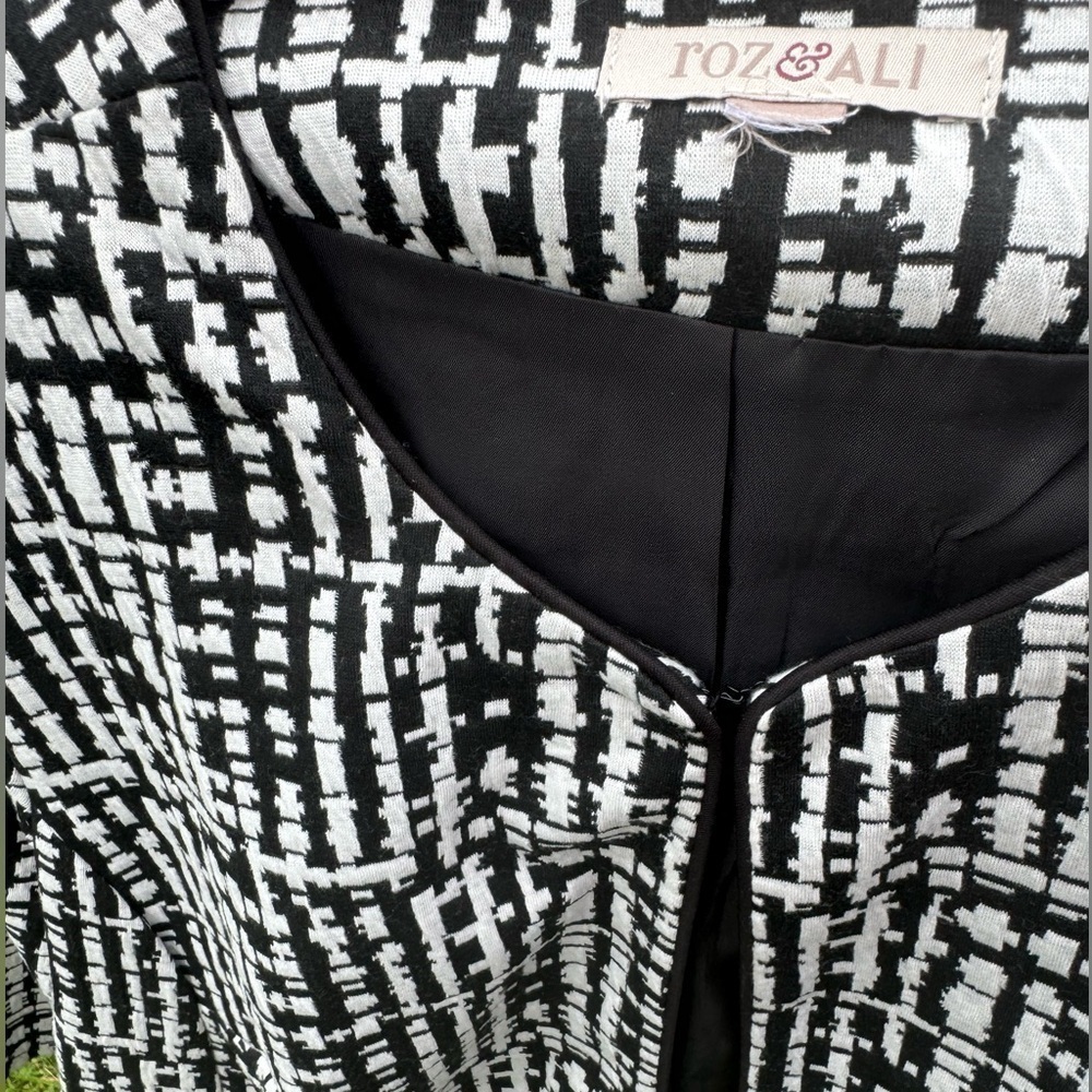 Roz & Ali blazer jacket - Picture 4 of 5